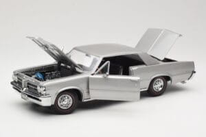 Pontiac GTO Sudrabs Sun Star 1:18 1821 Metāls — attēls 2 no 8