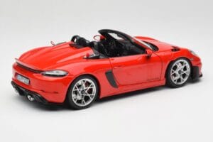 Porsche 718 Spyder RS Guards Red Norev 1:18 187271 Metāls — attēls 3 no 8