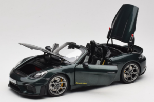 Porsche 718 Spyder RS Weissach Pack Forest Green Norev 1:18 187272 Metāls — attēls 2 no 8