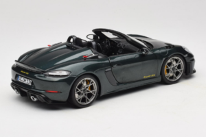 Porsche 718 Spyder RS Weissach Pack Forest Green Norev 1:18 187272 Metāls — attēls 3 no 8