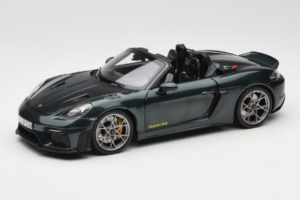 Porsche 718 Spyder RS Weissach Pack Forest Green Norev 1:18 187272 Metāls