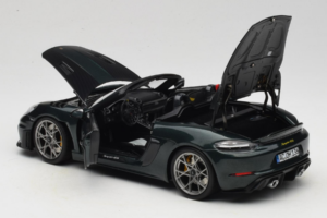 Porsche 718 Spyder RS Weissach Pack Forest Green Norev 1:18 187272 Metāls — attēls 5 no 8