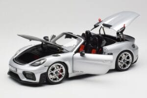 Porsche 718 Spyder RS Weissach Pack GT-Silver Metallic Norev 1:18 187270 Metāls — attēls 2 no 8