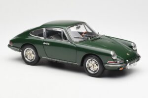 Porsche 901 Zaļš CMC 1:18 M-067B Metāls — attēls 4 no 6