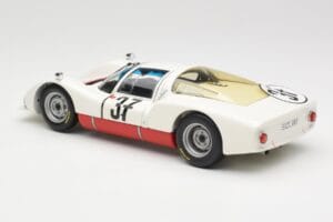 Porsche 906 K #37 V. Elford / B. Pon Porsche System 24 Hours of Le Mans 1967 Minichamps 1:18 100676137 Metāls — attēls 7 no 8
