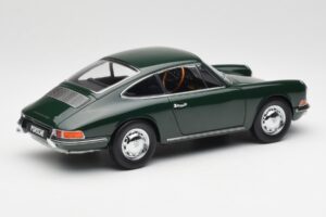 Porsche 911 901 Irish Zaļš Kyosho 1:18 08969G Metāls — attēls 3 no 8