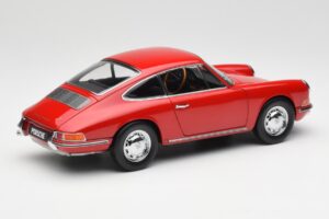Porsche 911 901 Signal Sarkans Kyosho 1:18 08969R Metāls — attēls 3 no 8