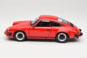 Porsche 911 930 Carrera 3.2 Guards Red Minichamps 1:18 100063021 Metāls — attēls 4 no 8