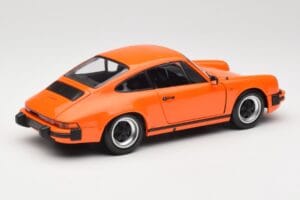 Porsche 911 930 Carrera 3.2 Signal Orange Minichamps 1:18 100063025 Metāls — attēls 3 no 8