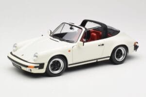Porsche 911 930 Carrera Targa 3.2 Grand Prix White Minichamps 1:18 100063062 Metāls