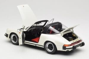 Porsche 911 930 Carrera Targa 3.2 Grand Prix White Minichamps 1:18 100063062 Metāls — attēls 5 no 8