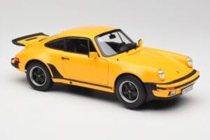 Porsche 911 930 Turbo 3.0 Dzeltens Norev 1:18 187579 Metāls — attēls 6 no 8
