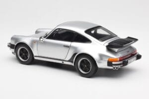 Porsche 911 930 Turbo 3.3 Sudrabs Norev 1:18 187574 Metāls — attēls 7 no 8