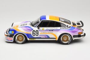 Porsche 911 934 Schiller Racing Team #69 R. Haldi / H. Vetsch 24 Hours of Le Mans 1976 Minichamps 1:18 155766469 Metāls — attēls 3 no 6
