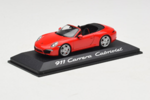 Porsche 911 991 Carrera Kabriolets Sarkans Minichamps 1:43 WAP0200120C Metāls — attēls 2 no 4