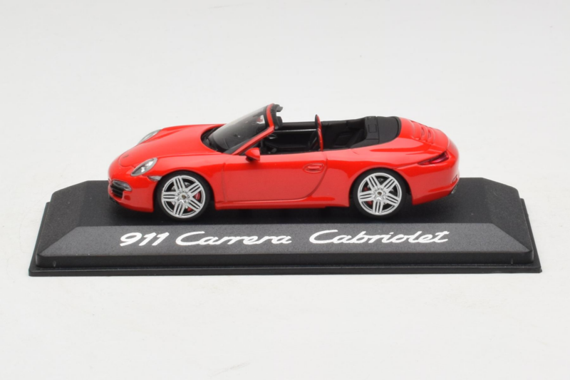 Porsche 911 991 Carrera Kabriolets Sarkans Minichamps 1:43 WAP0200120C Metāls