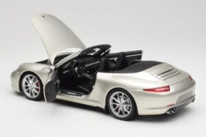 Porsche 911 991 Carrera S Kabriolets GT Sudrabs Metālisks Minichamps 1:18 100061030 Metāls — attēls 5 no 8