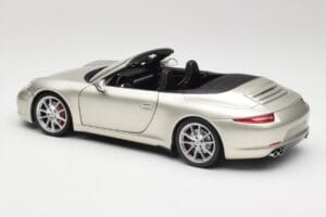 Porsche 911 991 Carrera S Kabriolets GT Sudrabs Metālisks Minichamps 1:18 100061030 Metāls — attēls 7 no 8