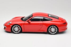 Porsche 911 991 Carrera S Guards Sarkans Minichamps 1:18 100061020 Metāls — attēls 4 no 8