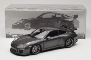 Porsche 911 991 GT3 Grey Metallic Minichamps 1:18 110062720 Metāls — attēls 8 no 8