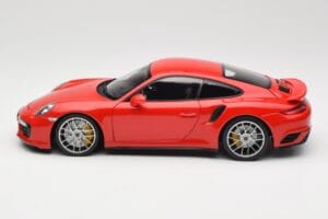 Porsche 911 991 Turbo S Guards Red Minichamps 1:18 110067122 Metāls — attēls 4 no 8