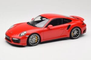 Porsche 911 991 Turbo S Guards Red Minichamps 1:18 110067122 Metāls