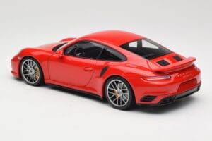 Porsche 911 991 Turbo S Guards Red Minichamps 1:18 110067122 Metāls — attēls 7 no 8