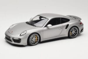 Porsche 911 991 Turbo S Sudrabs Minichamps 1:18 113067126 Metāls