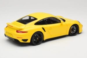 Porsche 911 991 Turbo S Dzeltens Ar Melniem Diskiem Minichamps 1:18 110062321 Metāls — attēls 3 no 8