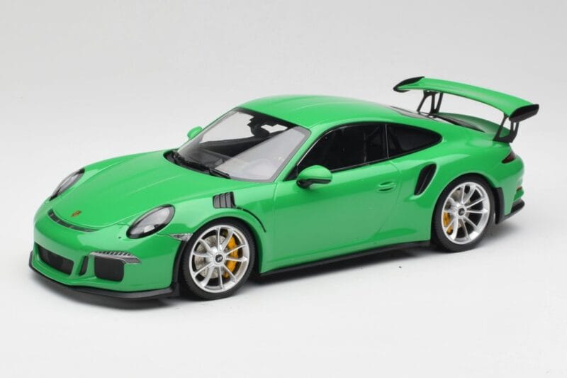 Porsche 911 991.1 GT3 RS Lizard Zaļš & Sudraba Riteņi Minichamps 1:18 153066229 Metāls