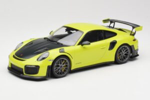 Porsche 911 991.2 GT2 RS Laima Zaļš ar Sudraba Diskiem Minichamps 1:18 155068309 Metāls