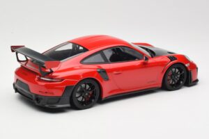 Porsche 911 GT2 RS 991.2 Sarkans Melni Diski Minichamps 1:18 155068307 Metāls — attēls 2 no 6