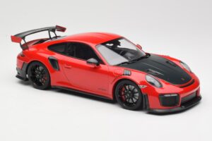 Porsche 911 GT2 RS 991.2 Sarkans Melni Diski Minichamps 1:18 155068307 Metāls — attēls 4 no 6