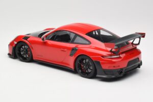 Porsche 911 GT2 RS 991.2 Sarkans Melni Diski Minichamps 1:18 155068307 Metāls — attēls 5 no 6