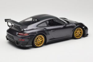 Porsche 911 991.2 GT2 RS Weissach Package Purple Metallic Ar Zelta Magnija Diskiem Minichamps 1:18 153068322 Metāls — attēls 2 no 6