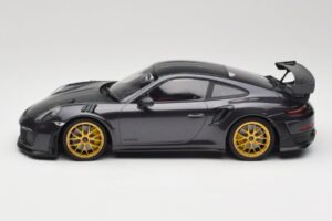 Porsche 911 991.2 GT2 RS Weissach Package Purple Metallic Ar Zelta Magnija Diskiem Minichamps 1:18 153068322 Metāls — attēls 3 no 6