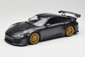 Porsche 911 991.2 GT2 RS Weissach Package Purple Metallic Ar Zelta Magnija Diskiem Minichamps 1:18 153068322 Metāls