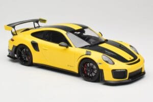 Porsche 911 991.2 GT2 RS Weissach Package Dzeltens ar Melniem Diskiem Minichamps 1:18 155068311 Metāls — attēls 4 no 6