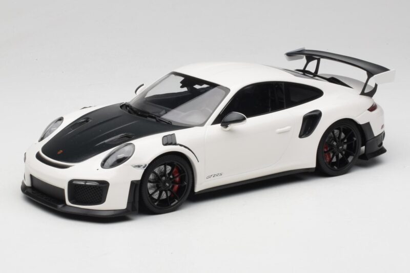 Porsche 911 991.2 GT2 RS Balts Minichamps 1:18 155068301 Metāls