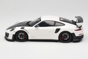 Porsche 911 991.2 GT2 RS Balts Minichamps 1:18 155068301 Metāls — attēls 3 no 6