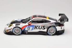 Porsche 911 991.2 GT3 R #17 Kues Team 75 Bernhard M. Christensen / K. Cairoli 24 Hours of Nurburgring 2018 Minichamps 1:18 15 — attēls 3 no 6
