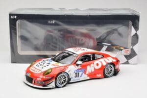 Porsche 911 991.2 GT3 R #31 Frikadelli Racing K. Bachler / M. Christensen 24 Hours of Nurburgring 2017 Minichamps 1:18 155176 — attēls 6 no 6