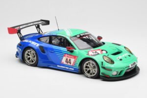 Porsche 911 GT3 R 991.2 Team Falken Motorsport #44 P. Dumbreck / M. Ragginger / S. Müller / K. Bachler ADAC 24 Hours Nürburgr — attēls 6 no 6