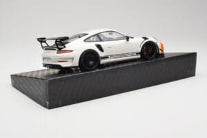 Porsche 911 991.2 GT3 RS Manthey Racing Balts & Zils & Oranžs Minichamps 1:18 MR-911-GT3RS-1805 Metāls — attēls 3 no 6