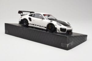 Porsche 911 991.2 GT3 RS Manthey Racing Balts Minichamps 1:18 MR-911-GT3RS-1801 Metāls — attēls 4 no 6