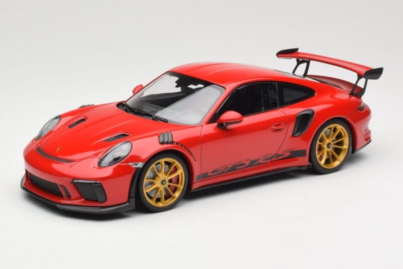 Porsche 911 991.2 GT3 RS Sarkans ar Zelta Diskiem Minichamps 1:18 155068220 Metāls