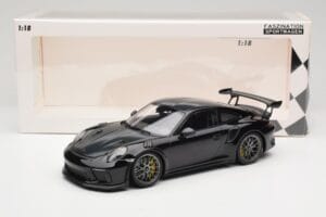 Porsche 911 991.2 GT3 RS Weissach Package Melns Sudraba Magnija Diski Minichamps 1:18 153068229 Metāls — attēls 6 no 6
