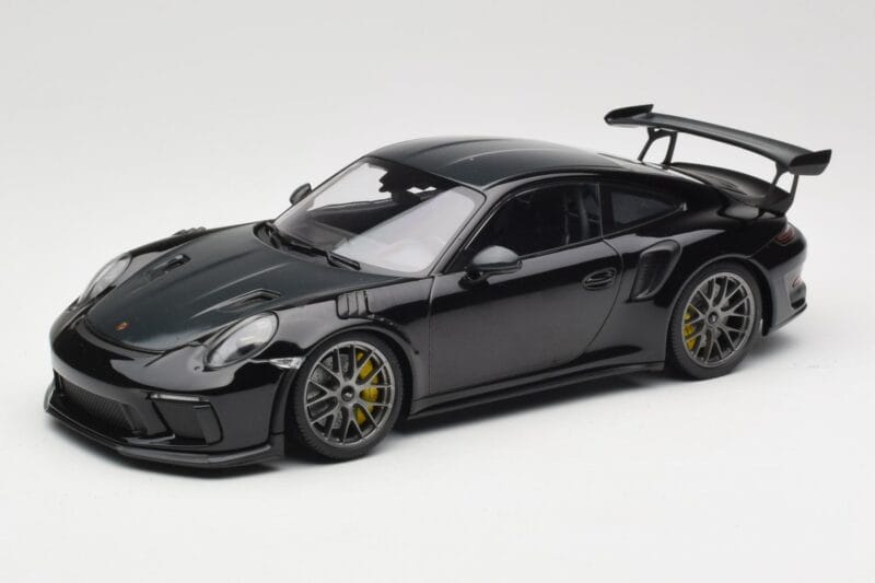 Porsche 911 991.2 GT3 RS Weissach Package Melns Sudraba Magnija Diski Minichamps 1:18 153068229 Metāls