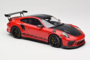 Porsche 911 991.2 GT3 RS Weissach Package Guards Red Melni Diski Minichamps 1:18 153068223 Metāls — attēls 4 no 6