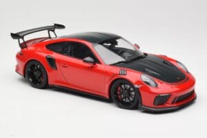 Porsche 911 991.2 GT3 RS Weissach Package Sarkans ar Melniem Diskiem Minichamps 1:18 155068230 Metāls — attēls 4 no 6